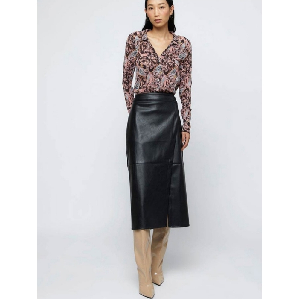 WILD PONY Faux Leather Skirt